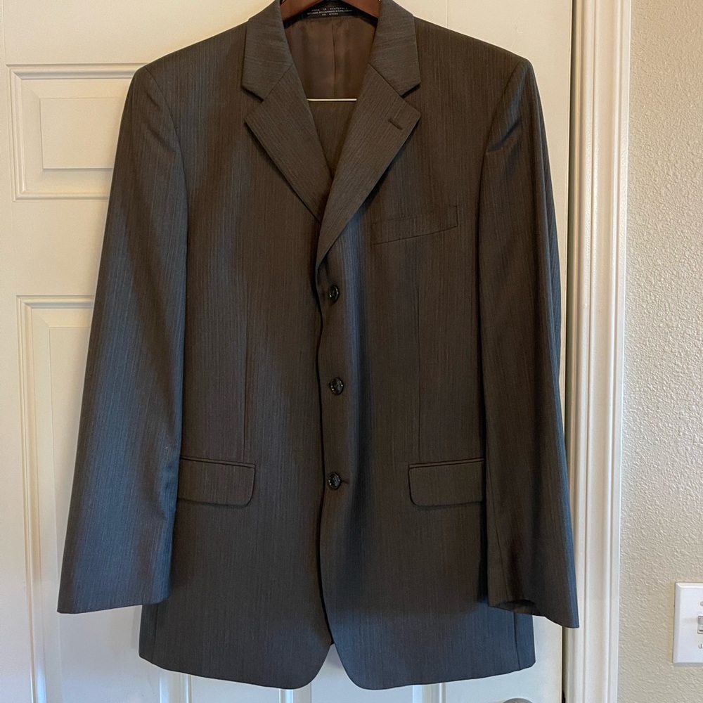 Jones New York collection MENS suit Jacket and pants